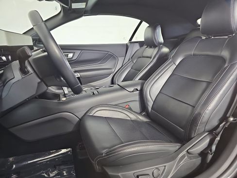 Used 2025 Ford Mustang Premium RWD image 13