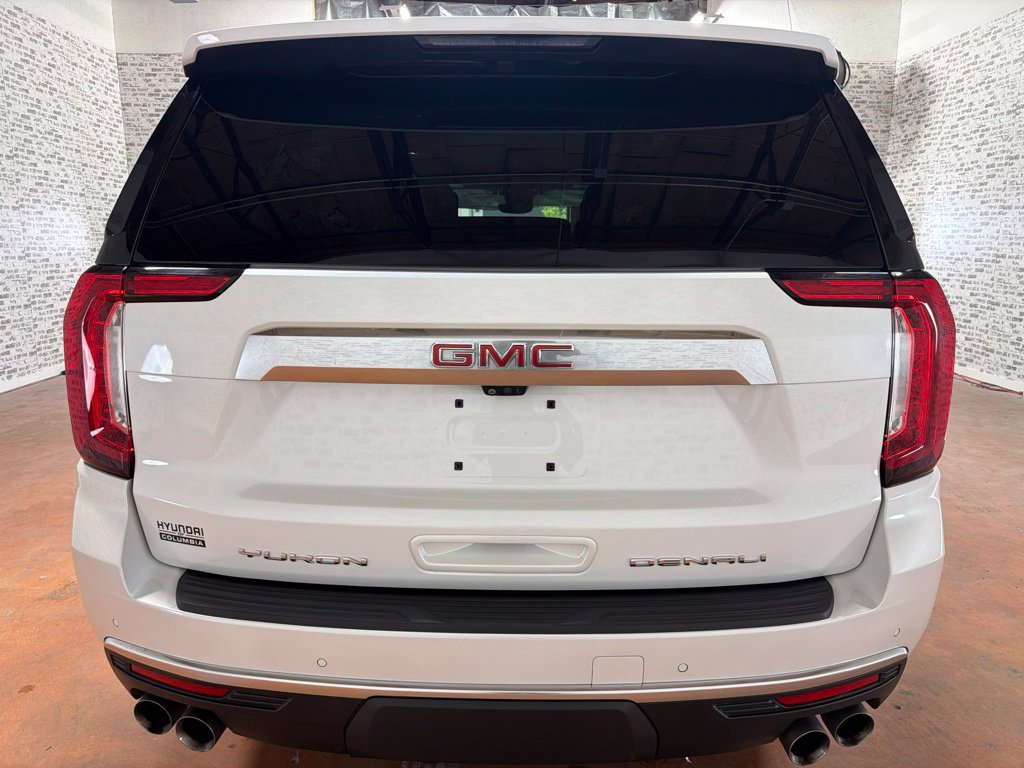 Used 2024 GMC Yukon Denali w/ Advanced Technology Package AWD/4WD image 6