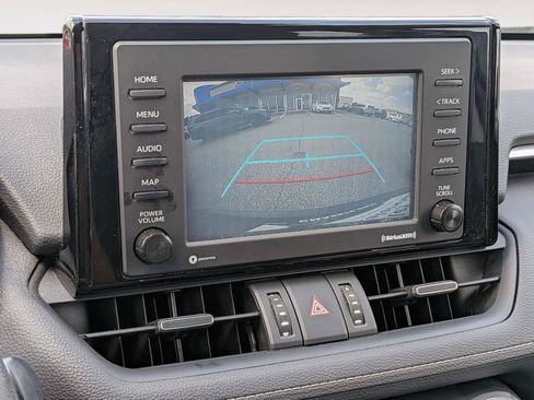Used 2020 Toyota RAV4 XLE Premium AWD/4WD image 25