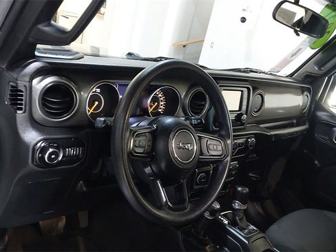 Used 2021 Jeep Wrangler Unlimited Sport image 19