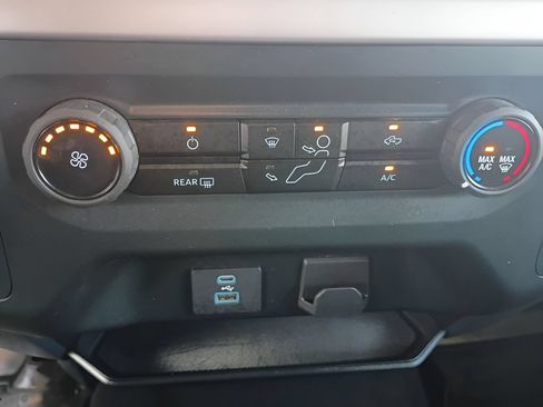 Used 2023 Ford F150 XLT RWD image 19