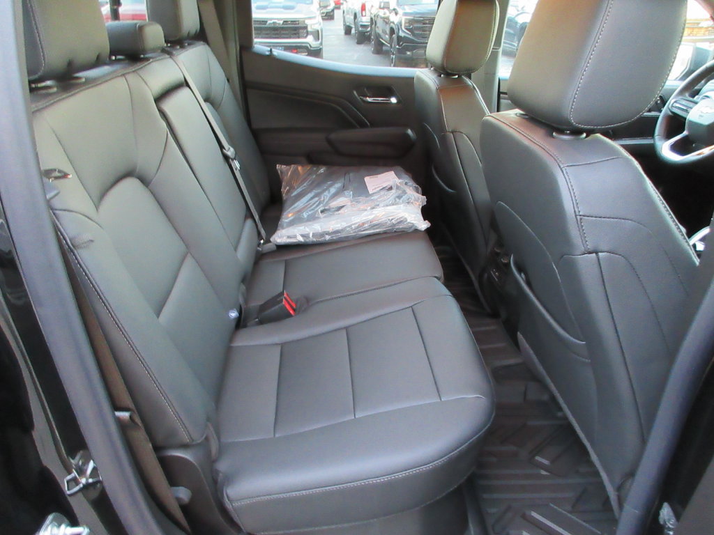 New 2026 Chevrolet Colorado LT w/ LT Convenience Package AWD/4WD image 17