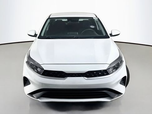 Used 2023 Kia Forte LXS FWD image 2