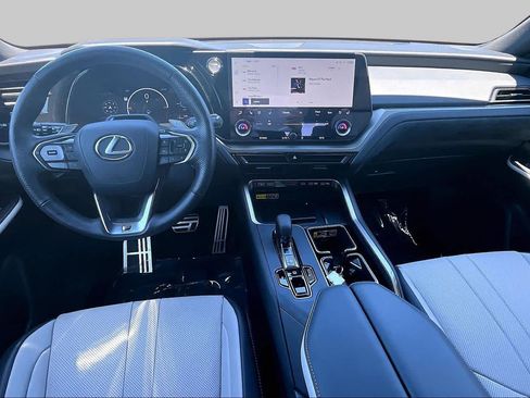 Used 2025 Lexus TX 500h AWD w/ Technology Package image 15