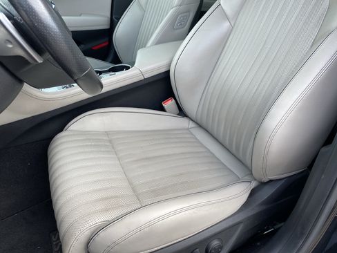 Used 2023 Genesis G70 3.3T w/ Sport Advanced Package RWD image 15
