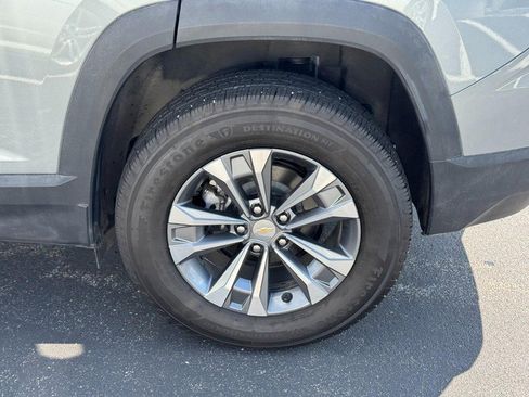 Used 2025 Chevrolet Equinox LT w/ Convenience Package II FWD image 7
