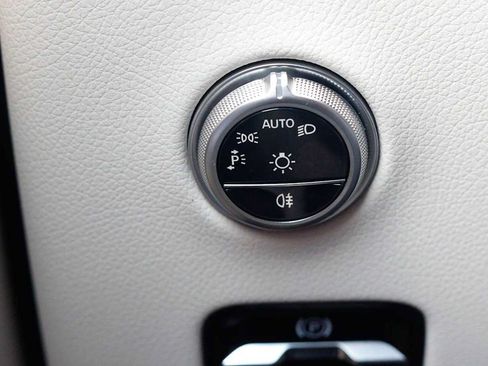 Used 2026 Mercedes-Benz GLC 300 4MATIC image 35