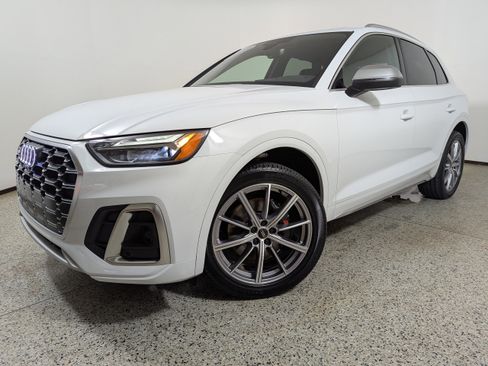 Certified 2023 Audi SQ5 Premium Plus w/ Premium Plus Package AWD/4WD image 18