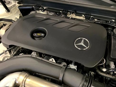 Used 2025 Mercedes-Benz CLA 250 image 31