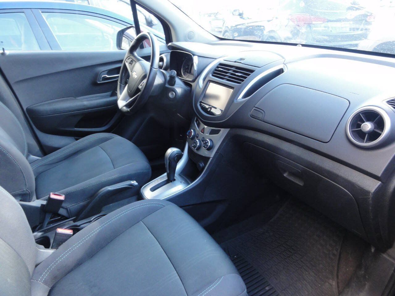 Used 2016 Chevrolet Trax LT AWD/4WD image 10