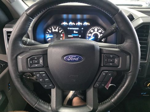 Used 2018 Ford F150 XLT w/ Equipment Group 302A Luxury AWD/4WD image 15