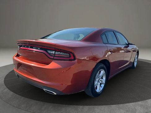 Used 2021 Dodge Charger SXT w/ Leather Interior Group RWD image 5