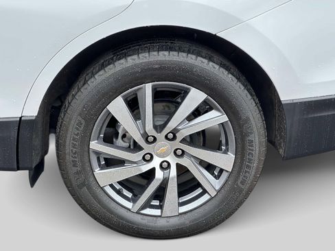 Used 2022 Chevrolet Equinox Premier image 8