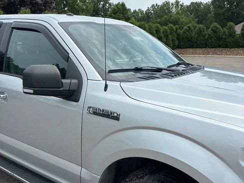 Used 2018 Ford F150 XLT w/ Equipment Group 302A Luxury AWD/4WD image 13