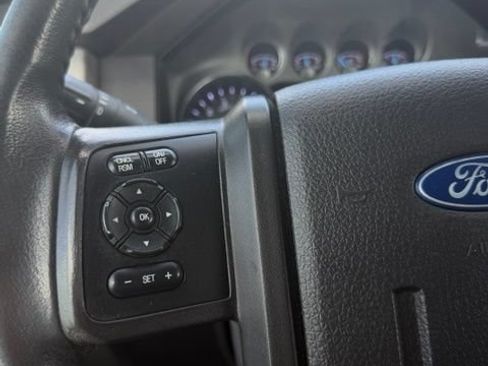 Used 2016 Ford F250 Lariat w/ Lariat Ultimate Package AWD/4WD image 17
