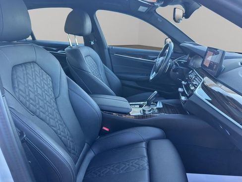 Used 2023 BMW 530e xDrive image 20