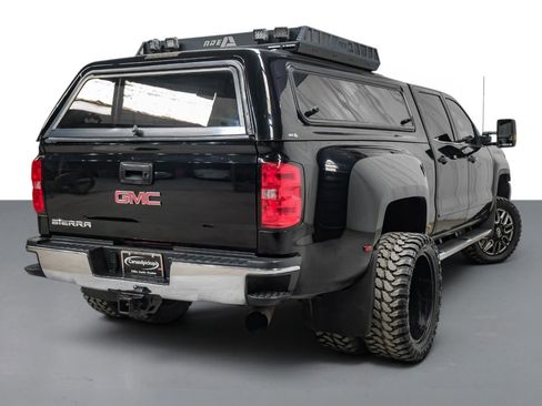 Used 2018 GMC Sierra 3500 SLE w/ SLE Preferred Package AWD/4WD image 6