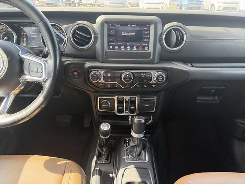 Used 2021 Jeep Wrangler Unlimited Sahara w/ Safety Group AWD/4WD image 15