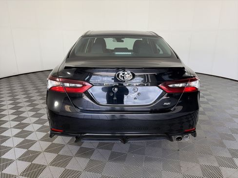Used 2024 Toyota Camry SE FWD image 9