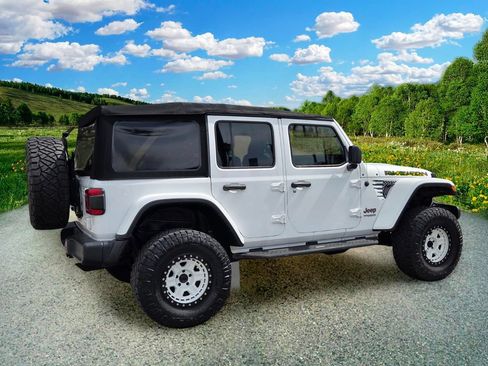 Used 2018 Jeep Wrangler Unlimited Rubicon AWD/4WD image 6