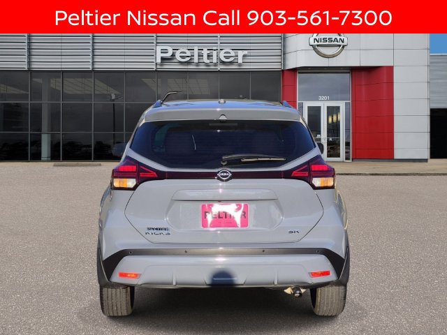 Certified 2024 Nissan Kicks SR w/ SR Premium Package FWD image 5