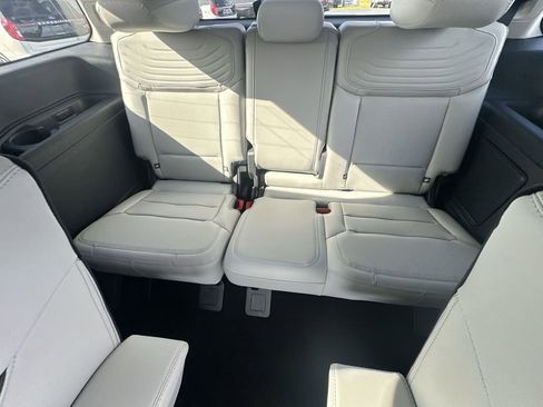 New 2026 Ford Expedition Platinum image 30