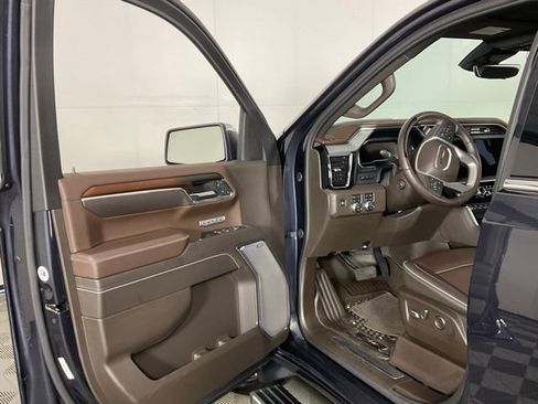 Used 2024 GMC Sierra 1500 Denali AWD/4WD image 25