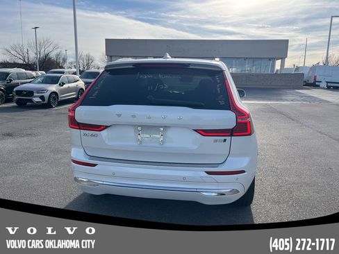Certified 2023 Volvo XC60 B5 Ultimate w/ Climate Package image 6