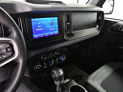 Used 2023 Ford Bronco 4-Door AWD/4WD image 19