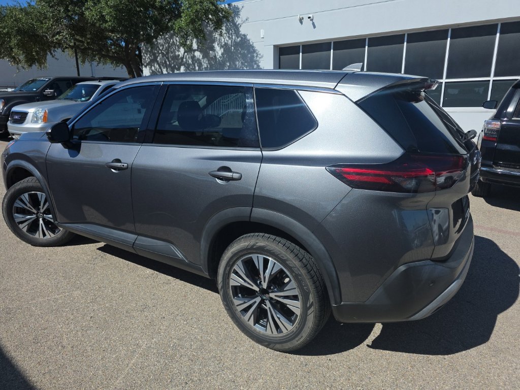 Used 2021 Nissan Rogue SV FWD image 7