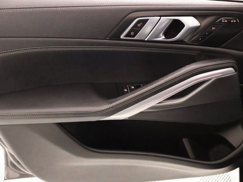 Used 2023 BMW X6 xDrive40i image 18