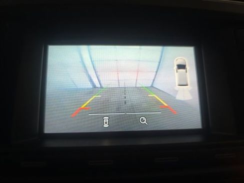 Used 2019 Ford Explorer XLT w/ Class III Trailer Tow Package image 24