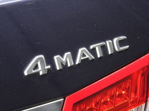 Used 2011 Mercedes-Benz E 350 4MATIC Sedan image 10