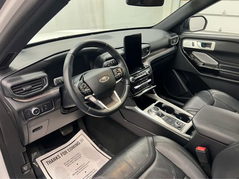 Used 2021 Ford Explorer Platinum w/ Equipment Group 601A image 20