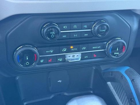 Used 2022 Ford Bronco Wildtrak AWD/4WD image 18