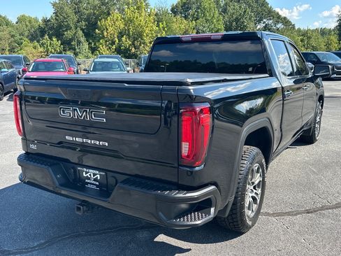 Used 2024 GMC Sierra 1500 SLT AWD/4WD image 3