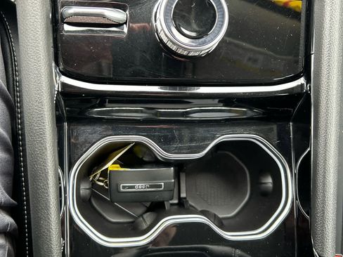 Used 2023 Jeep Grand Cherokee L Limited w/ Black Appearance Package image 20