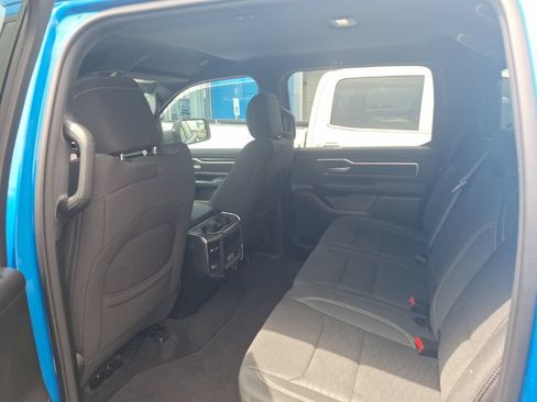 Used 2025 RAM 1500 Big Horn AWD/4WD image 4