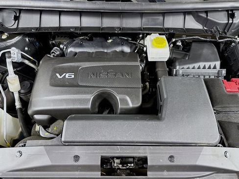 Used 2022 Nissan Pathfinder Platinum w/ Cargo Package image 32