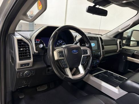 Used 2021 Ford F350 Lariat w/ Lariat Value Package AWD/4WD image 13