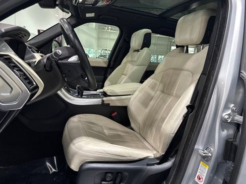 Used 2018 Land Rover Range Rover Sport HSE AWD/4WD image 38