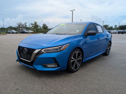 Used 2021 Nissan Sentra SR w/ SR Premium Package FWD image 9