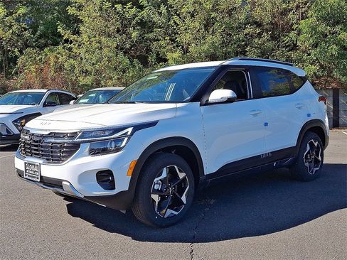 New 2026 Kia Seltos S image 2