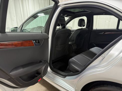 Used 2010 Mercedes-Benz C 300 C 300 Sport Sedan 4D image 33