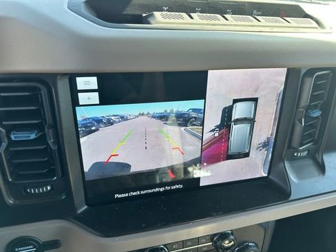 Used 2023 Ford Bronco Wildtrak AWD/4WD image 26