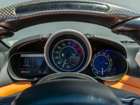 Used 2017 Ferrari California T image 64