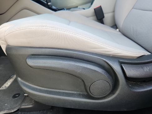 Used 2019 Hyundai Tucson SE AWD/4WD image 23