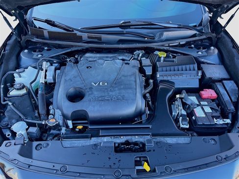 Used 2022 Nissan Maxima SR w/ Sport Mat Group image 31