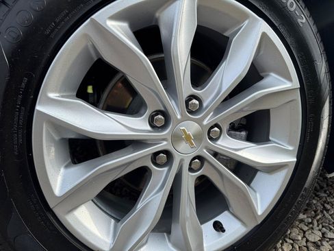 Used 2024 Chevrolet Malibu LT FWD image 10