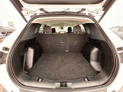 Used 2021 Ford Escape SE w/ SE Sport Appearance Package image 42